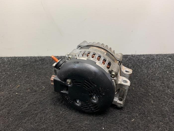 Dynamo van een Jeep Grand Cherokee (WK/WK2) 3.0 CRD V6 24V