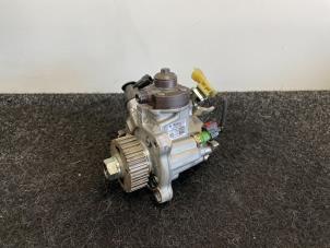 Used Mechanical fuel pump Landrover Discovery IV (LAS) 3.0 SD V6 24V Price € 225,00 Inclusive VAT offered by Van Kronenburg Engines