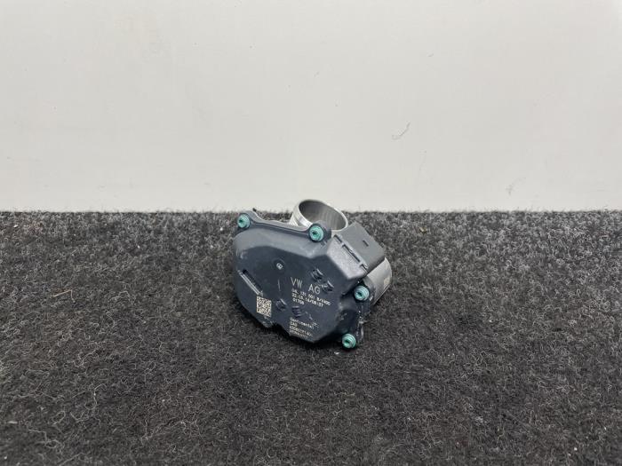 Usagé Valve RGE Audi A4 Avant (B8) 2.0 TDI 16V Prix € 29,95 Prix TTC proposé par Van Kronenburg Engines