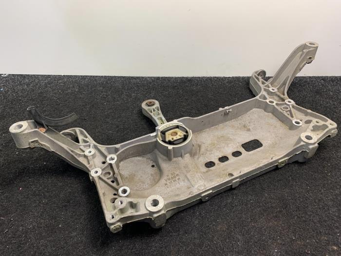 Used Subframe Audi Q3 (8UB/8UG) 1.4 TFSI 16V Price € 45,00 Inclusive VAT offered by Van Kronenburg Engines