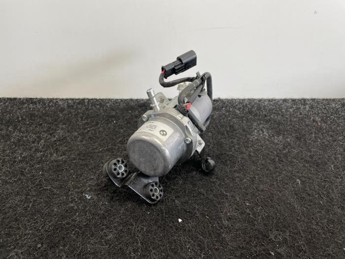 Begagnade Extra vattenpump BMW 5 serie (G30) M550i xDrive 4.4 V8 32V TwinPower Turbo Pris € 99,95 Inklusive moms erbjuds av Van Kronenburg Engines