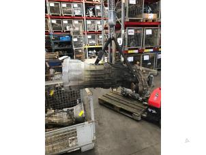 Getriebe van een Nissan Navara (D40) 2.5 dCi 16V