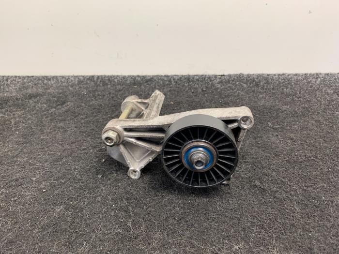 Usagé Support dynamo bas Ferrari 360 Modena 3.6 V8 40V F1 Prix € 99,95 Prix TTC proposé par Van Kronenburg Engines