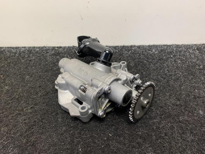 Gebrauchte Ölpumpe Volkswagen Golf VII (AUA) 1.4 TSI 16V Preis € 69,94 Mit Mehrwertsteuer angeboten von Van Kronenburg Engines
