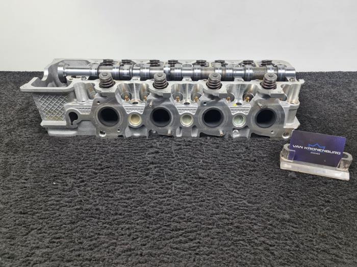 Usados Culata Mercedes CLS (C219) 500 5.0 V8 24V Precio € 299,95 IVA incluido ofrecido por Van Kronenburg Engines