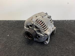 Dynamo van een BMW 5 serie (E60) M5 V-10 40V LHD