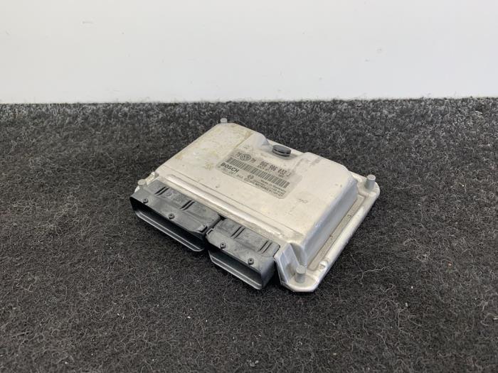 Used Engine management computer Volkswagen Passat (3B3) 2.3 V5 20V Price € 99,99 Inclusive VAT offered by Van Kronenburg Engines