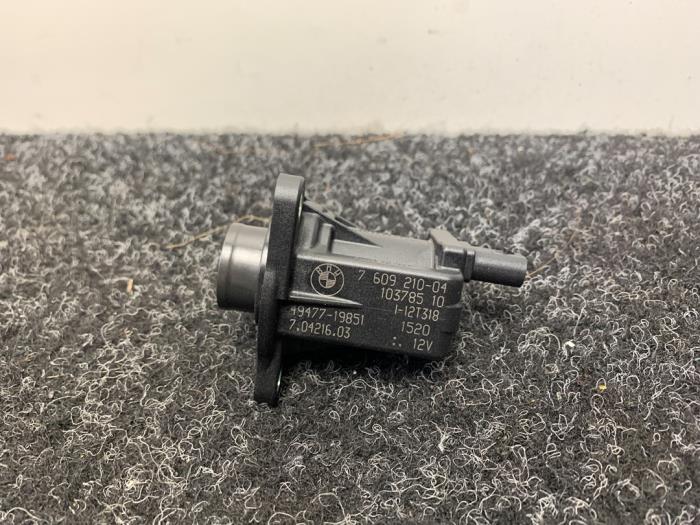 Neuf Régulateur pression turbo BMW 3 serie (F30) 320i 2.0 16V Prix € 74,95 Prix TTC proposé par Van Kronenburg Engines