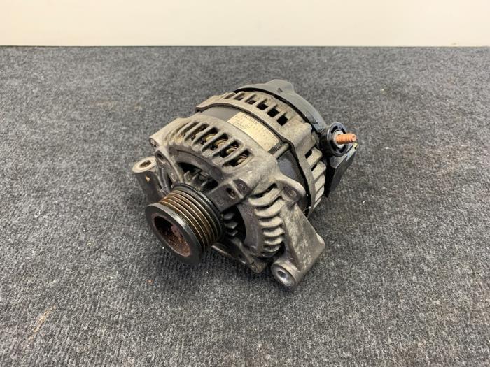 Begagnade Dynamo Jaguar XF (CC9) 5.0 XF-R V8 S/C 32V Pris € 130,00 Inklusive moms erbjuds av Van Kronenburg Engines
