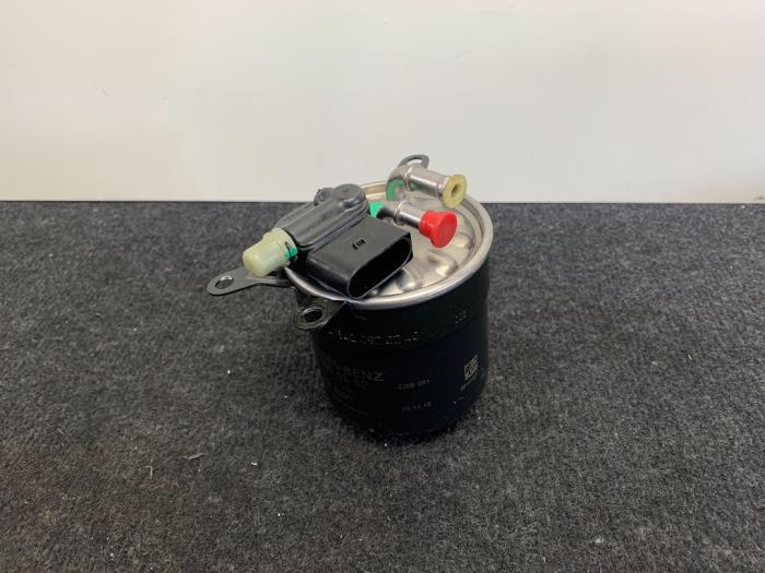 Gebrauchte Kraftstofffilter Mercedes E (W212) E-300 CDI V6 24V BlueEfficiency Preis € 15,00 Mit Mehrwertsteuer angeboten von Van Kronenburg Engines