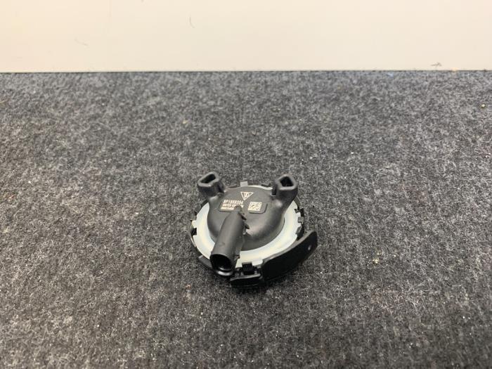 Begagnade Bränsletryckssensor Porsche 911 (991) 3.4 24V Carrera Pris € 9,95 Inklusive moms erbjuds av Van Kronenburg Engines