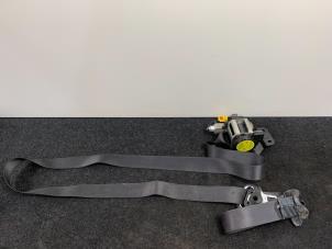 Used Seatbelt tensioner, right Aston Martin DB 9 Vantage 6.0 V12 48V Price € 499,95 Inclusive VAT offered by Van Kronenburg Engines