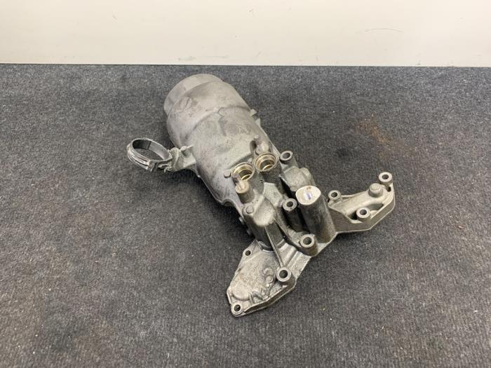 Gebrauchte Ölfiltergehäuse BMW 3 serie (E90) M3 4.0 V8 32V CRT Preis € 49,95 Mit Mehrwertsteuer angeboten von Van Kronenburg Engines