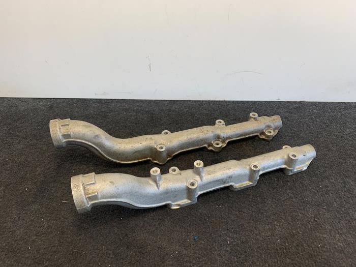 Begagnade Vattenrör BMW 5 serie (E39) M5 4.9 32V Pris € 49,95 Inklusive moms erbjuds av Van Kronenburg Engines