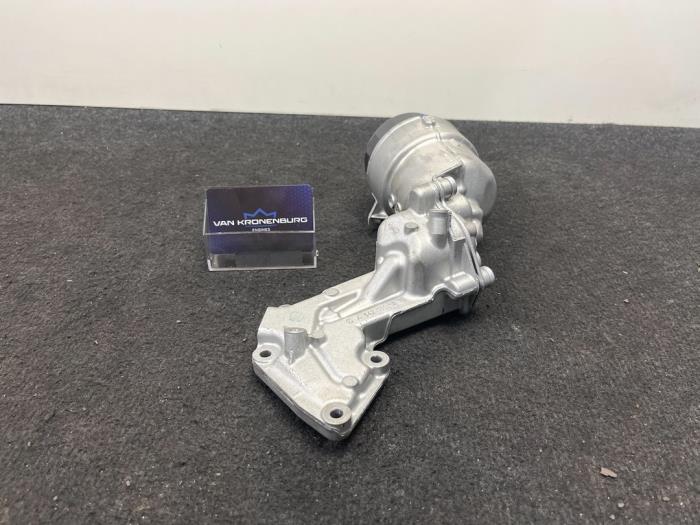 Oil filter housing Mercedes Sprinter 3,5t 319 CDI V6 24V 4x4