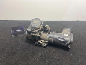 Used Throttle body Mercedes Vito (639.6) 2.2 109 CDI 16V Price € 175,00 Inclusive VAT offered by Van Kronenburg Engines