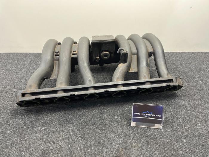 Gebrauchte Ansaugbrugge Mercedes E (W124) 3.0 300 E 24V Preis € 59,99 Mit Mehrwertsteuer angeboten von Van Kronenburg Engines