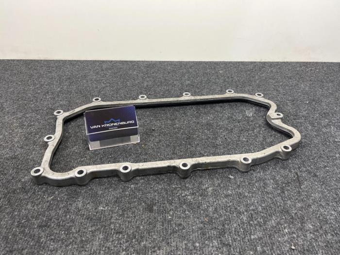 Gebrauchte Ölwanne Iveco New Daily IV 29L12V, 29L12V/P Preis € 50,00 Mit Mehrwertsteuer angeboten von Van Kronenburg Engines