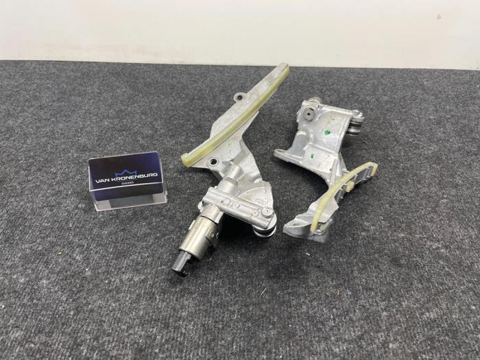 Used Chain guide Jaguar XF (CC9) 3.0 D V6 24V AWD Price € 50,00 Inclusive VAT offered by Van Kronenburg Engines