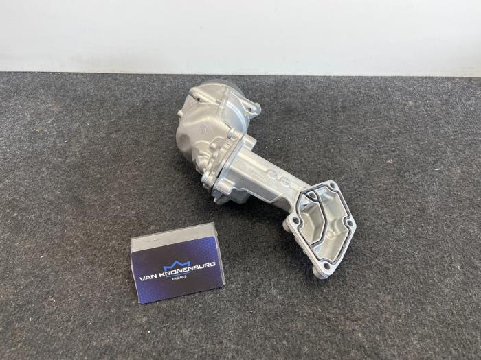 Oil filter housing Mercedes Sprinter Tourer 419 CDI 3.0 V6 24V RWD