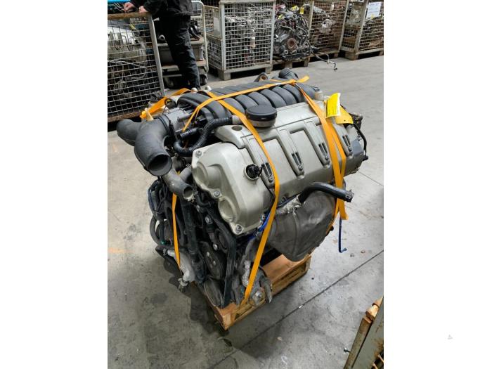Engine from a Porsche Cayenne (9PA) 4.8 V8 32V S