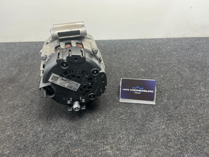 Dynamo van een Audi A4 (B8) 1.8 TFSI 16V