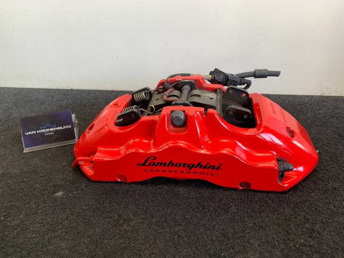 Gebrauchte Bremszange rechts vorne Lamborghini Huracan 5.2 V10 Performante Preis € 999,99 Mit Mehrwertsteuer angeboten von Van Kronenburg Engines