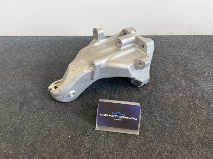 New Engine mount Infiniti Q50 (V37) 2.2 D Price € 69,94 Inclusive VAT offered by Van Kronenburg Engines