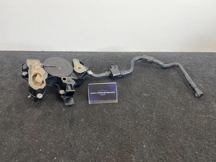 Usagé Ventilation carter Audi S3 (8V1/8VK) 2.0 T FSI 16V Prix € 34,99 Prix TTC proposé par Van Kronenburg Engines