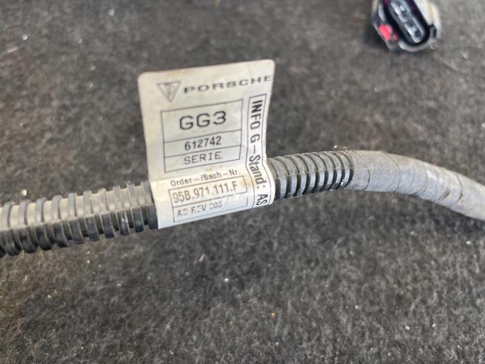 Cable (varios) de un Porsche Macan (95B) 2.0 16V Turbo 2014