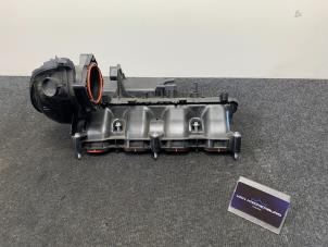 Used Intake manifold Mercedes C (W205) C-180 1.6 16V Price € 99,99 Inclusive VAT offered by Van Kronenburg Engines