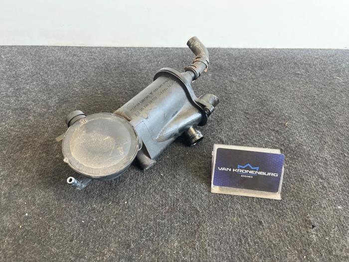 Gebrauchte Öl Füllrohr Porsche 911 (996) 3.6 Carrera 24V Preis € 39,99 Mit Mehrwertsteuer angeboten von Van Kronenburg Engines