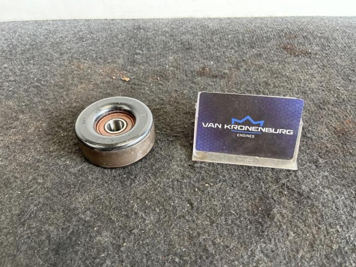 Usados Rodillo tensor correa múltiple Porsche 911 (996) 3.6 Carrera 24V Precio € 39,99 IVA incluido ofrecido por Van Kronenburg Engines