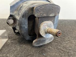 Engine mount from a BMW X5 (F15) M50d 3.0 24V