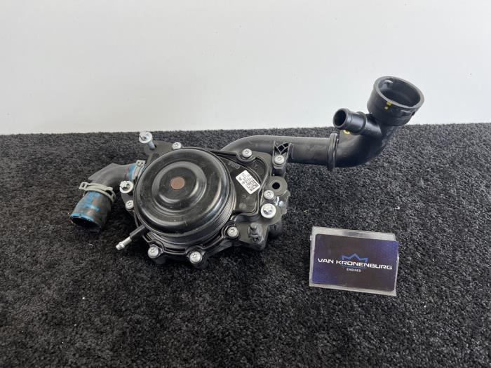 Neuf Pompe à eau Mercedes Sprinter 3,5t (906.73) 311 CDI 16V Prix € 50,00 Prix TTC proposé par Van Kronenburg Engines