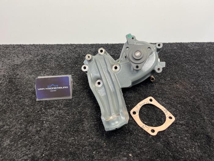 Neuf Pompe à eau Fiat Uno diesel (146A/E) 1.4 70 D Prix € 39,99 Prix TTC proposé par Van Kronenburg Engines