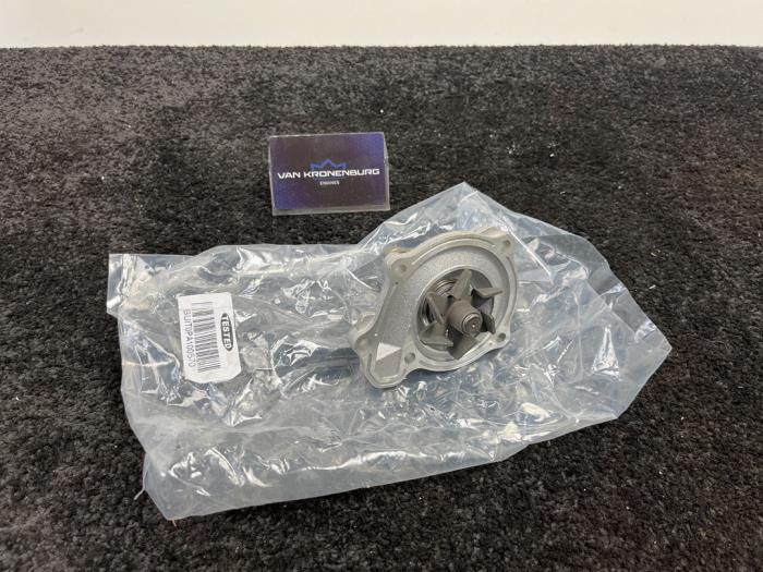 Neue Wasserpumpe Nissan Micra (K12) 1.0 16V Preis € 25,00 Mit Mehrwertsteuer angeboten von Van Kronenburg Engines