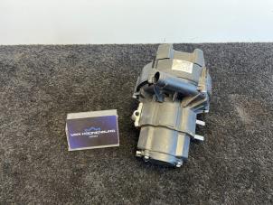 Gebrauchte Sekundäre Pumpe Mercedes CLS (C219) 500 5.0 V8 24V Preis € 80,01 Mit Mehrwertsteuer angeboten von Van Kronenburg Engines