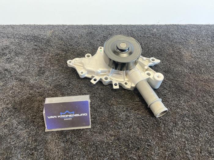 Nya Vattenpump Mercedes Vito (638.1/2) 2.2 CDI 108 16V Pris € 70,00 Inklusive moms erbjuds av Van Kronenburg Engines