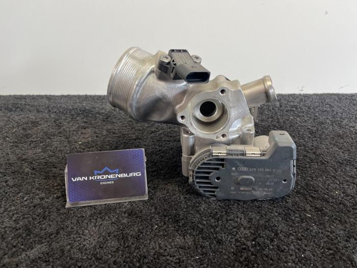 Gebrauchte Drosselklappengehäuse Audi RS 5 (8T3) RS5 4.2 V8 32V Preis € 242,00 Mit Mehrwertsteuer angeboten von Van Kronenburg Engines