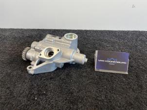 Used Oil pump Audi A4 Avant (B8) 1.8 TFSI 16V Price € 54,95 Inclusive VAT offered by Van Kronenburg Engines
