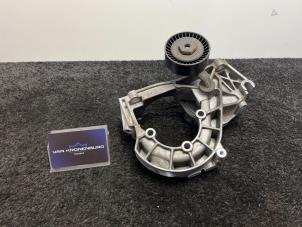 Used Power steering pump bracket Porsche 911 (997) 3.8 24V Carrera 4S Price € 59,94 Inclusive VAT offered by Van Kronenburg Engines