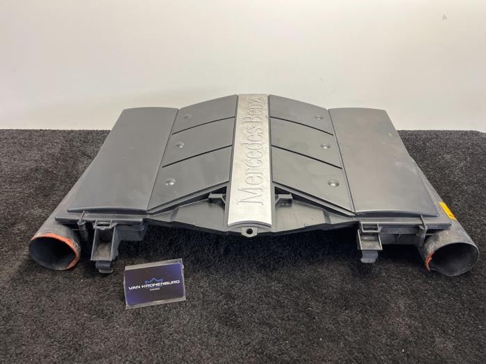 Used Engine cover Mercedes S (W220) 5.0 S-500 V8 24V Price € 39,94 Inclusive VAT offered by Van Kronenburg Engines