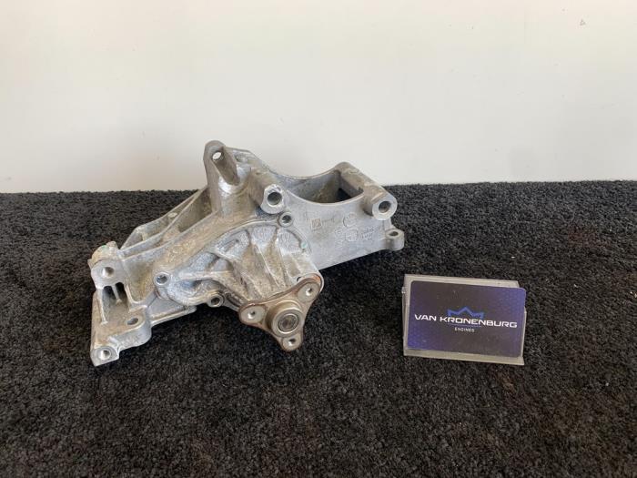Begagnade Vattenpump BMW 5 serie (G30) M550d xDrive 24V Pris € 150,00 Inklusive moms erbjuds av Van Kronenburg Engines