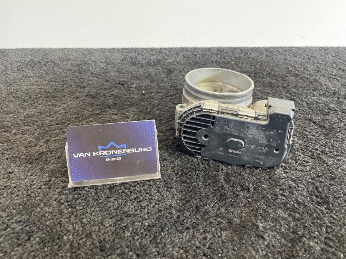 Gebrauchte Drosselklappengehäuse Porsche 911 (996) 3.6 Carrera 24V Preis € 40,00 Mit Mehrwertsteuer angeboten von Van Kronenburg Engines