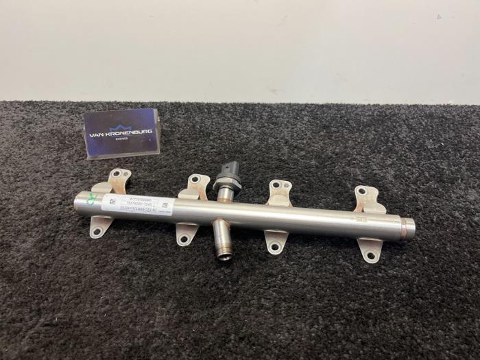 Usagé Système d'injection Mercedes G (463) G 63 AMG 4.0 V8 32V Prix € 50,00 Prix TTC proposé par Van Kronenburg Engines
