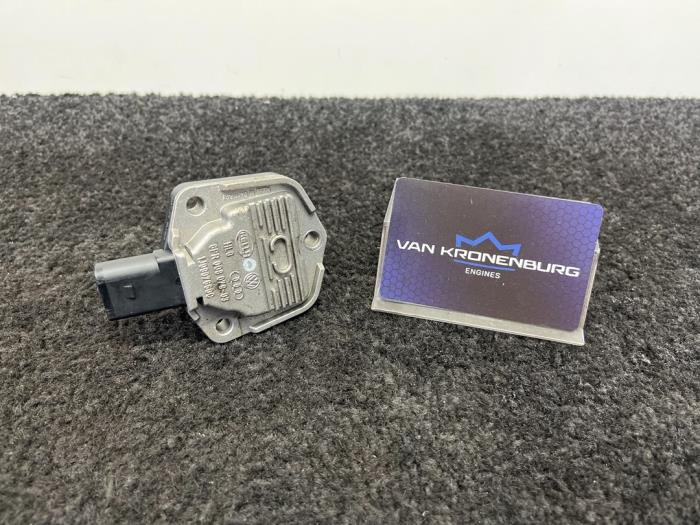 Used Oil level sensor Volkswagen Transporter/Caravelle T5 2.5 TDi Price € 19,95 Inclusive VAT offered by Van Kronenburg Engines