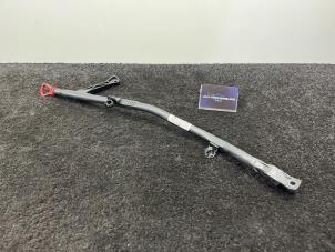 Used Oil dipstick BMW 5 serie Touring (E61) 525d 24V Price € 20,00 Inclusive VAT offered by Van Kronenburg Engines