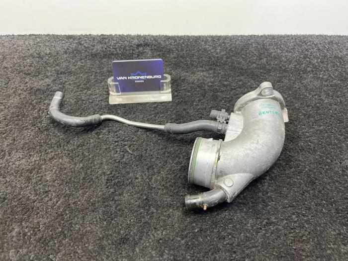 Gebrauchte Turbo Rohr Bentley Continental GT 6.0 W12 48V Preis € 80,01 Mit Mehrwertsteuer angeboten von Van Kronenburg Engines