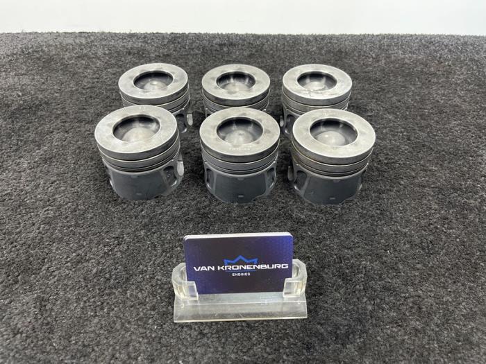 Used Piston Landrover Range Rover Sport (LS) 3.0 S TDV6 Price € 300,00 Inclusive VAT offered by Van Kronenburg Engines